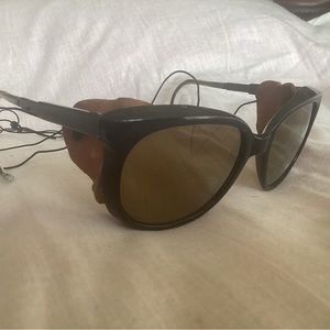 BOLLE GLACIER - Vtg sunglasses, leather glare shields, case, cord, adjustable
